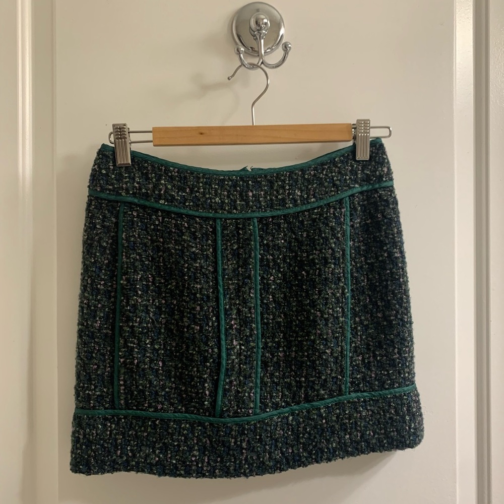 J. Crew Green Wool Blend Mod Boucle Mini Skirt | Size 0 | Length 14 1/4”